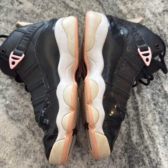 Nike Air Jordan 6 Rings Black & Pink Girls' Basketball Sneakers 323431-002-Sz 3Y - Picture 2 of 4